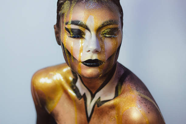 istock Golden makeup on my skin 518092410