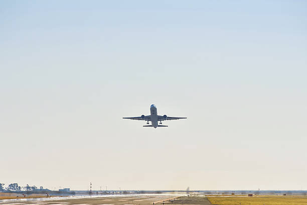 istock The aircraft which takes off and lands 518123880