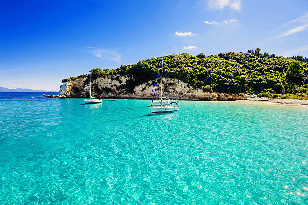 istock Beautiful bay in Greece 518143562