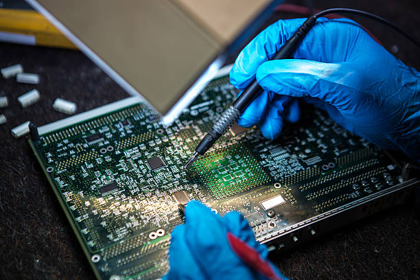 testes de equipamentos electrónicos. - resistor electrical component electronics industry electricity imagens e fotografias de stock