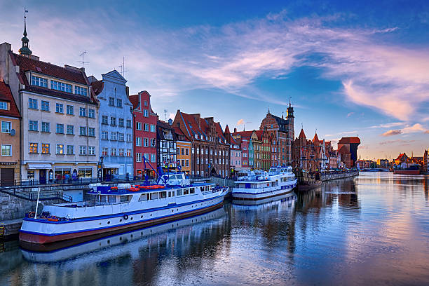 istock Old town on Motlawa in Gdansk. 518178536