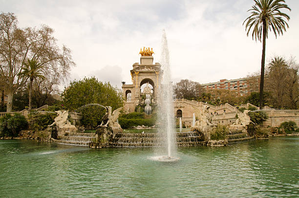 istock Beautiful architecture in Barcelona. Fountain. 518197784