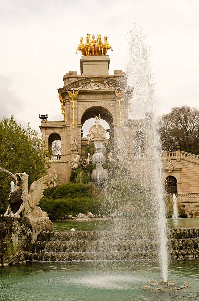 istock Beautiful architecture in Barcelona. Fountain. 518197920