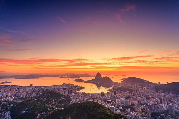 istock Sugar Loaf on the Sunrise in Rio de Janeiro 518218768