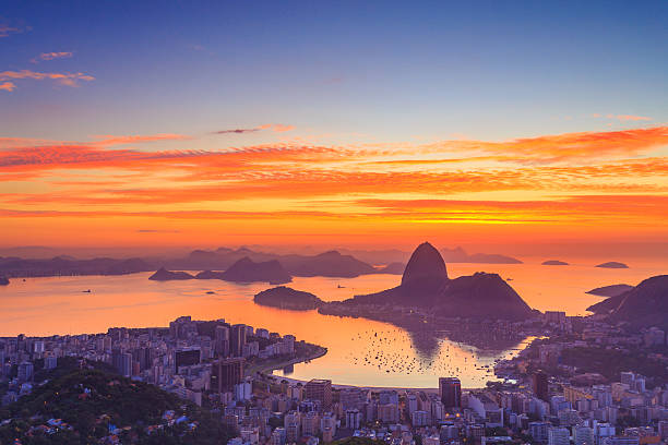 istock Sugar Loaf on the Sunrise in Rio de Janeiro 518218962