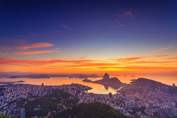 istock Sugar Loaf on the Sunrise in Rio de Janeiro 518219198