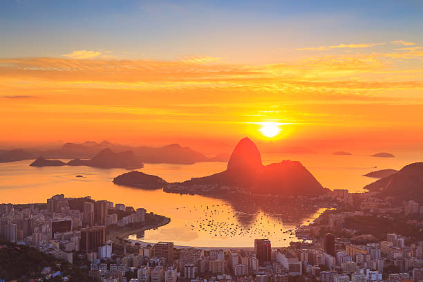 istock Sugar Loaf on the Sunrise in Rio de Janeiro 518220466