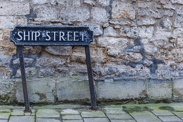 istock Early spring morning in Oxford 518225894