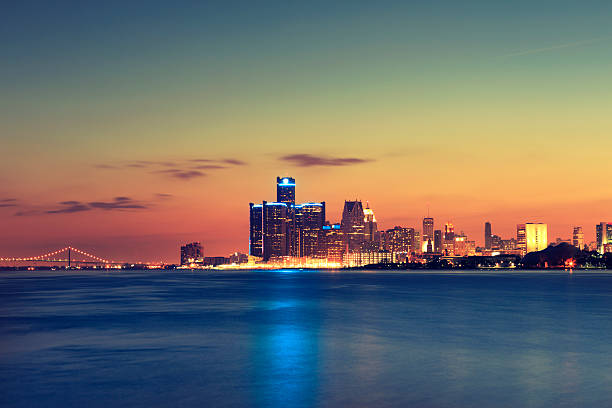 istock Sunset over Detroit, Michigan 518230102