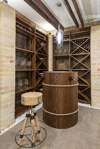 moderno in legno cantina vinicola o - wine cellar luxury convenience store foto e immagini stock