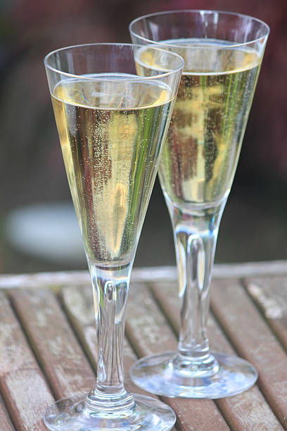 istock Stylish champagne flutes image / sparkling wine glasses at wedding reception 518259481