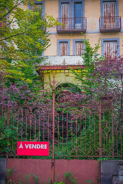 istock House for sale 518309567