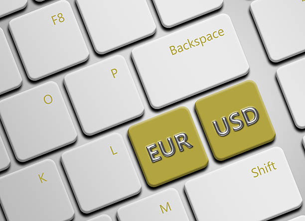 コンピューターのキーボード、ユーロおよび米ドルボタン - euro symbol currency internet computer keyboard ストックフォトと画像