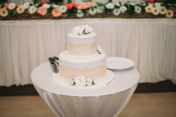 istock Luxury decorated wedding cake on the table 518321446