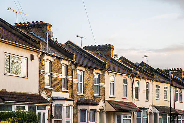 istock Neighbourhood in London 518321950