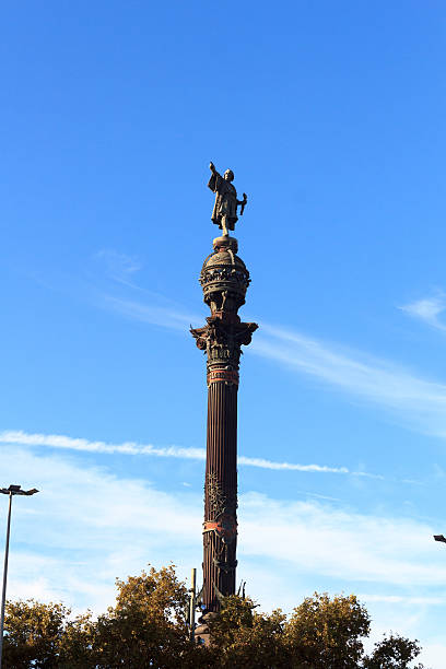 istock Statue and column Columbus Monument, Barcelona, Spain 518322744