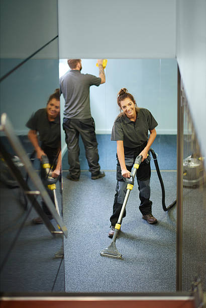 istock commercial cleaning contractors 518329328