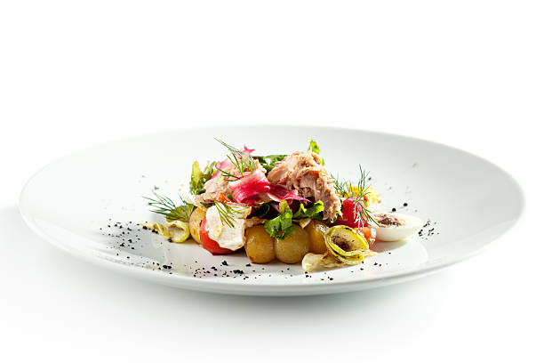 sałatka z tuńczyka podsmażony - salad mozzarella food balsamic vinegar zdjęcia i obrazy z banku zdjęć