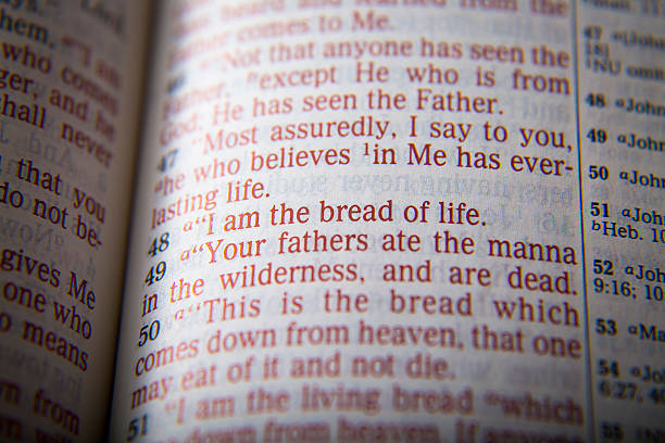 istock Bible text - I am the bread of life 518346124