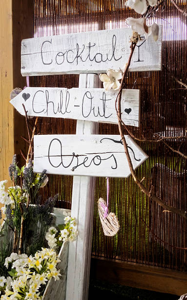 istock Wood wedding decoration in spanish 518356870