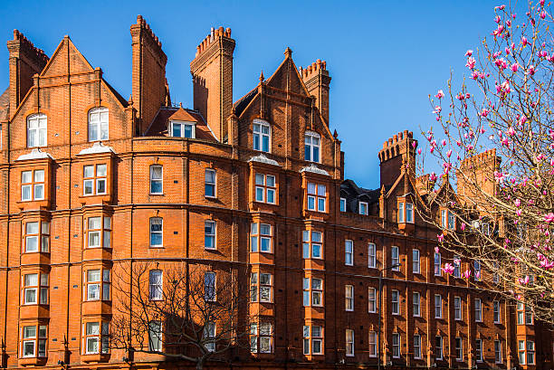 istock Residential building in London 518365702