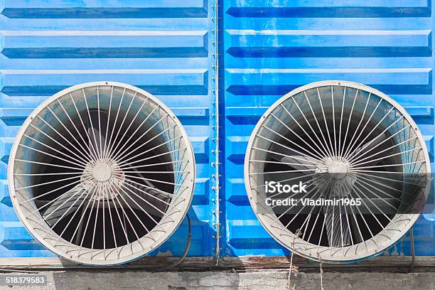 Industrial Lattices De Ventiladores Foto de stock y más banco de imágenes de Abstracto - Abstracto, Acero, Agujero