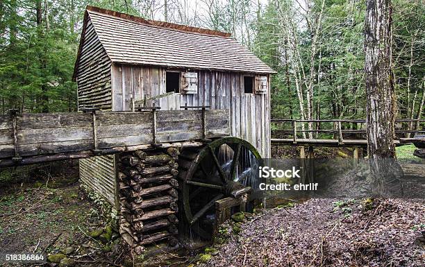 Cable Grist Mill In Cades Cove Stock Photo - Download Image Now - Industrial Revolution, 18th Century, 18th Century Style