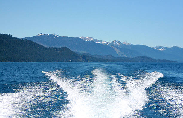 istock Boat wake and mountains of Nevada 518387260