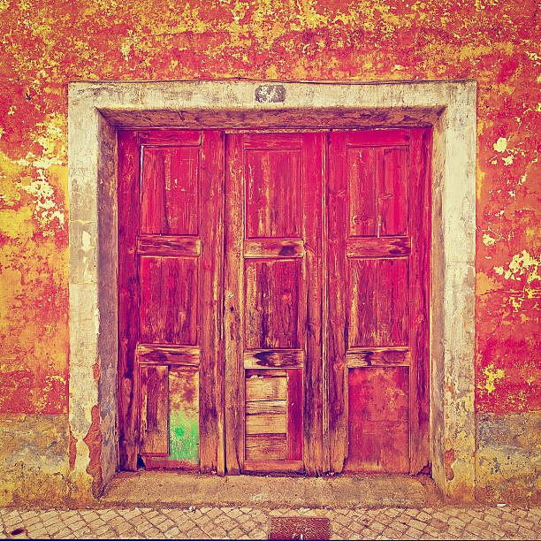 istock Wooden Door 518402973