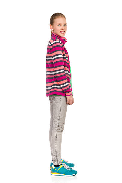 istock Teener Girl Side View 518411388