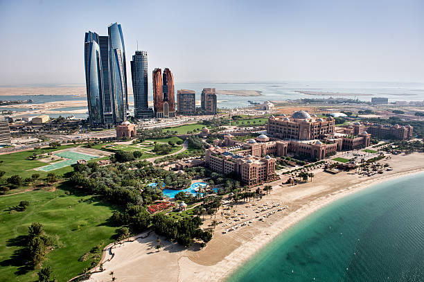 luxushotels in abu dhabi - emirates palace hotel stock-fotos und bilder