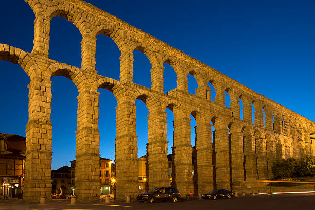 istock Segovia Roman Aquaduct - Spain 518501028