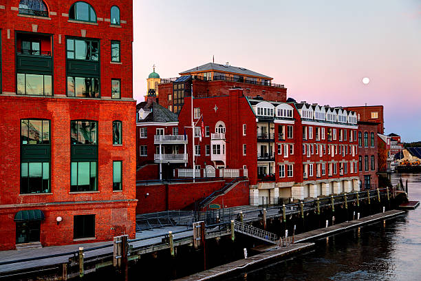 istock Downtown Portsmouth, New Hampshire 518501761