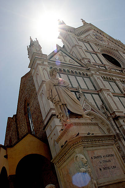 santa croce - renaissance statue italy florence italy foto e immagini stock