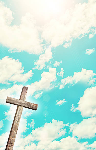 istock Old brown wooden cross 518506134
