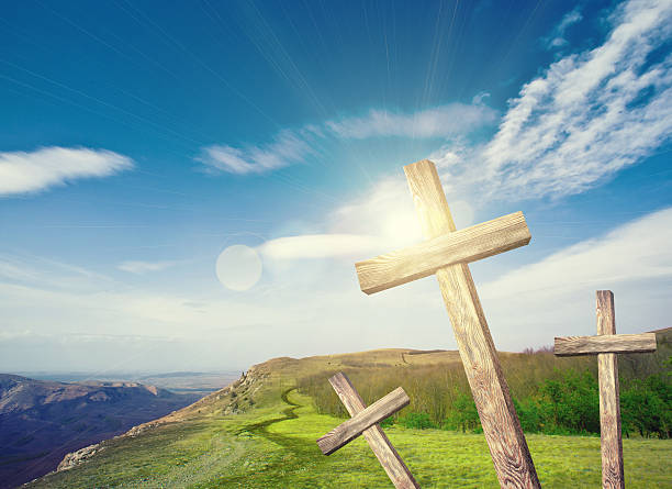 istock Old wooden cross 518508554