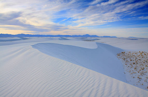 white sands nm - desert new mexico sand white sands national monument zdjęcia i obrazy z banku zdjęć