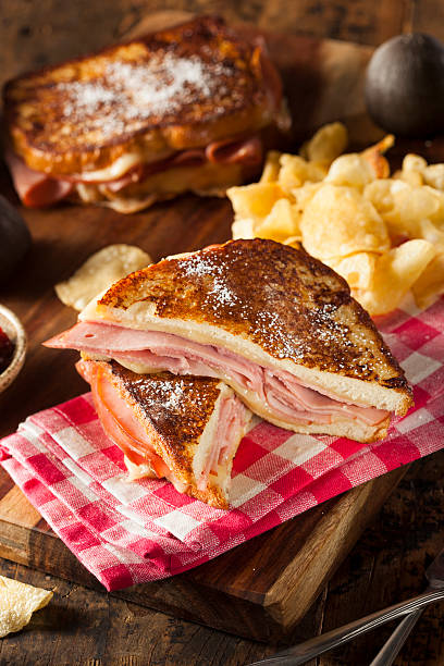 istock Homemade Monte Cristo Sandwich 518525113