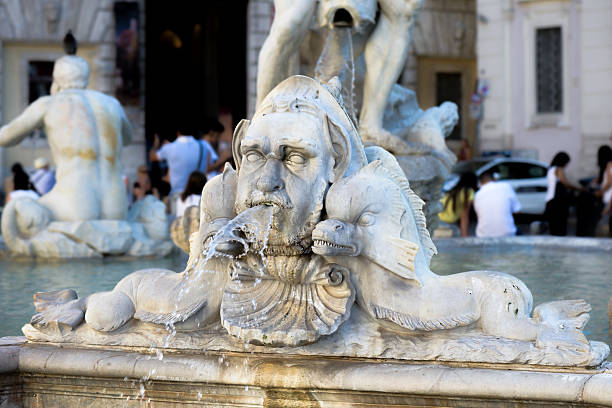 istock Navona square fountain 518531072
