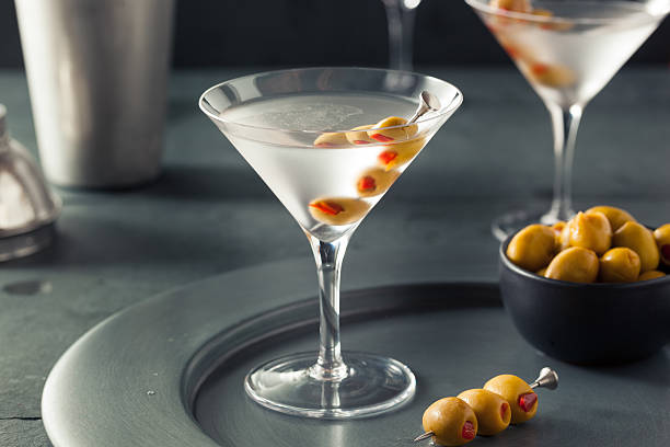 istock Classic Shaken Dry Vodka Martini 518537278