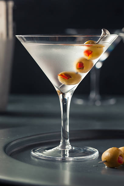 istock Classic Shaken Dry Vodka Martini 518537306