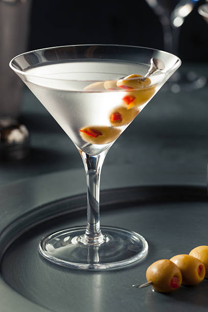 istock Classic Shaken Dry Vodka Martini 518537370