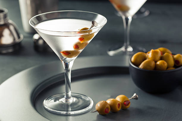 istock Classic Shaken Dry Vodka Martini 518537384