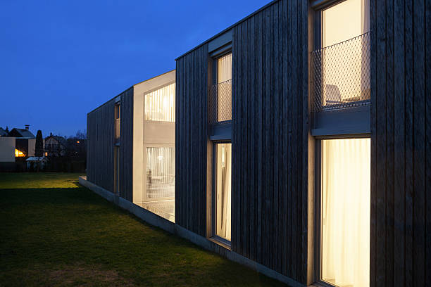 istock Exterior of a modern house 518590118