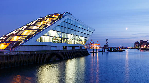 istock Hamburg Dockland at Night 518591183