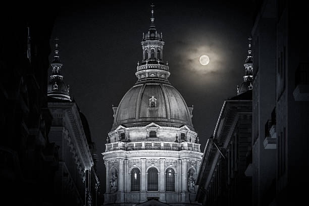 istock Stephen basilica in Budapest, Hungary, Europe. 518592168
