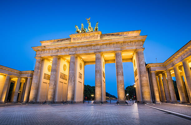 istock Berlin Brandenburg Gate in twilight, Germany 518593852