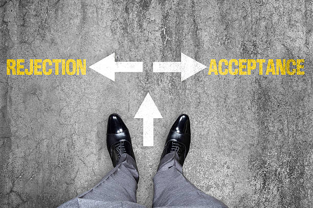 istock Indicating signs of rejection and acceptance 518595550