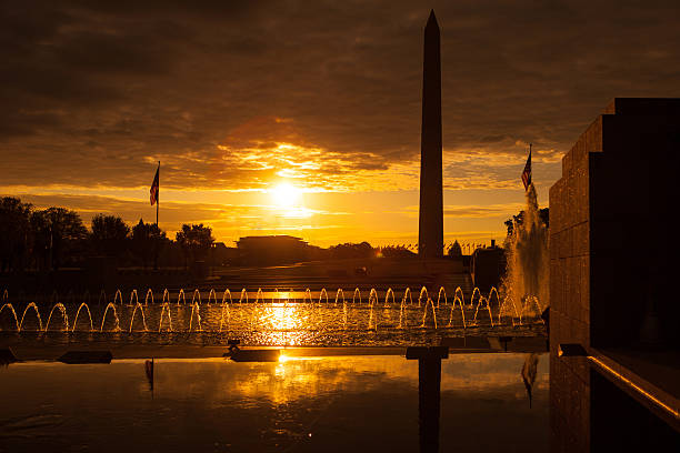 istock Sunrise on the mall in Washington DC. 518619980
