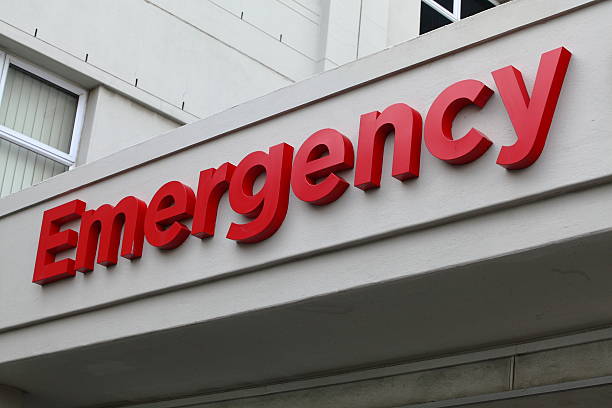 istock Emergency Sign at a Hospital 518621359
